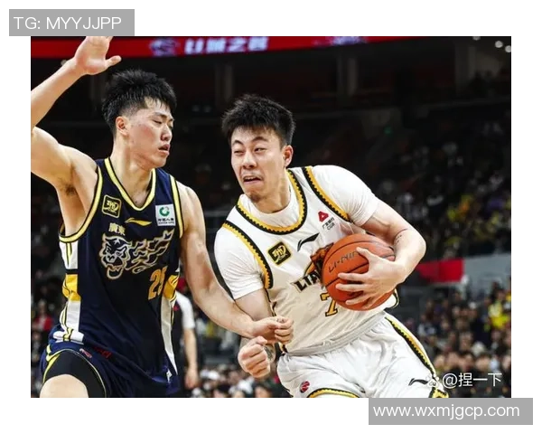 CBA15至16赛季广东队与新疆华数队激战回顾与精彩瞬间分析