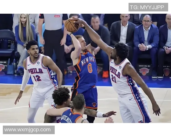 尼克斯与76人激战正酣精彩直播视频全程回放与分析